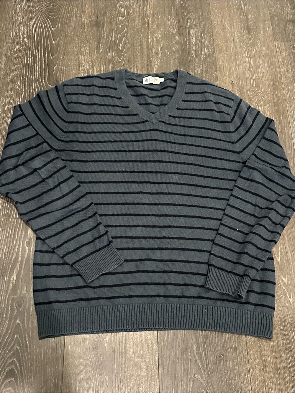 Men's Gray V-Neck Striped Sweater